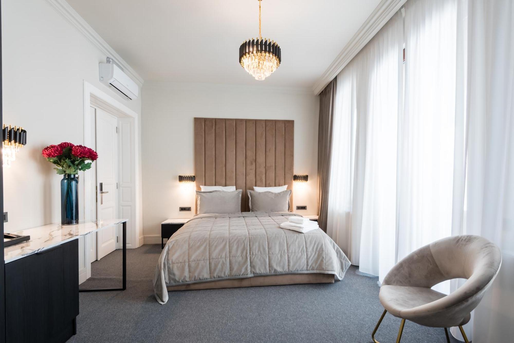 בוקרשט Highline Downtown Aparthotel Oldtown Unirii Square מראה חיצוני תמונה