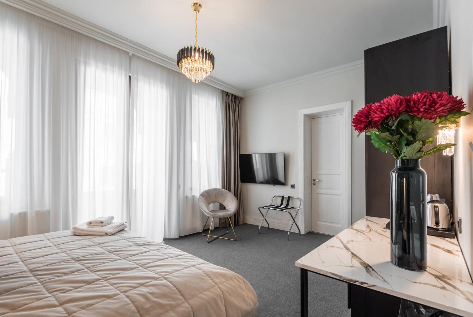בוקרשט Highline Downtown Aparthotel Oldtown Unirii Square מראה חיצוני תמונה