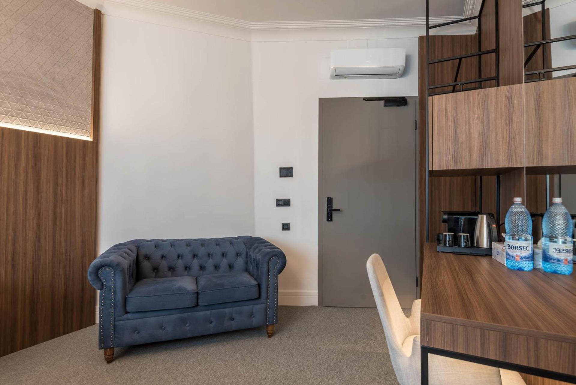 בוקרשט Highline Downtown Aparthotel Oldtown Unirii Square מראה חיצוני תמונה